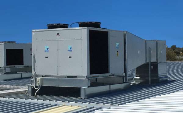Side-By-Side Horizontal Packaged Unit (012-092kW) – Rinnai ACS